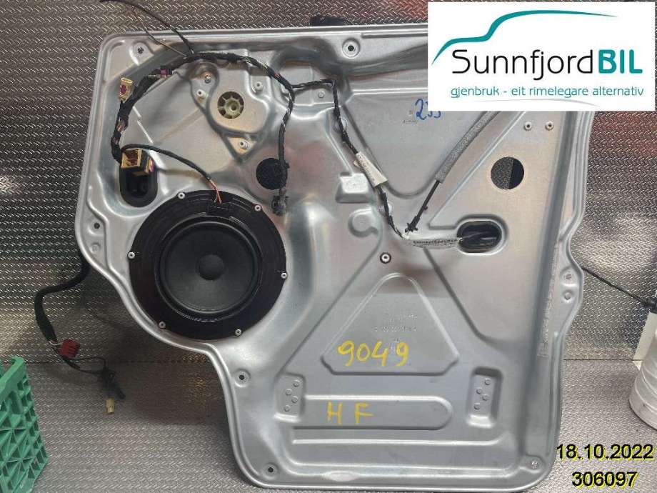 Ruteheis til VW Transporter / Caravelle, 2015-2019 (T6) (T6) (VOLKSWAGEN|7E0837754E)