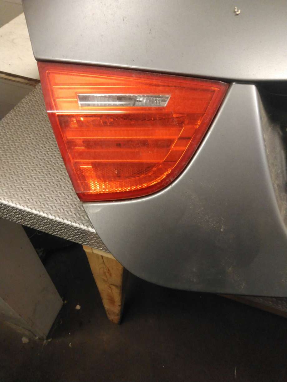 Baklykt venstre indre til BMW 3-Serie, 2005-2011 (E90/E91/E92/E93) (E90/E91/E92/E93) (BMW|)