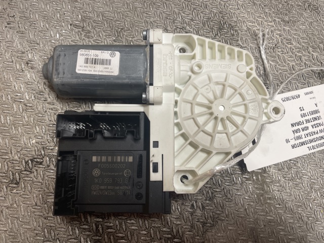 Ruteheis venstre til VW Passat 2005-2010 (B6) (B6) (VOLKSWAGEN|1K0959701L|980851109|1K0959793G)