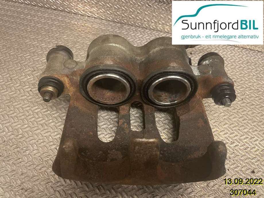 Bremsecaliper venstre foran til Mercedes Vito/Viano 2010-2014 (Fase 2) (W639) (W639) (MERCEDES|A 004 420 27 83|)