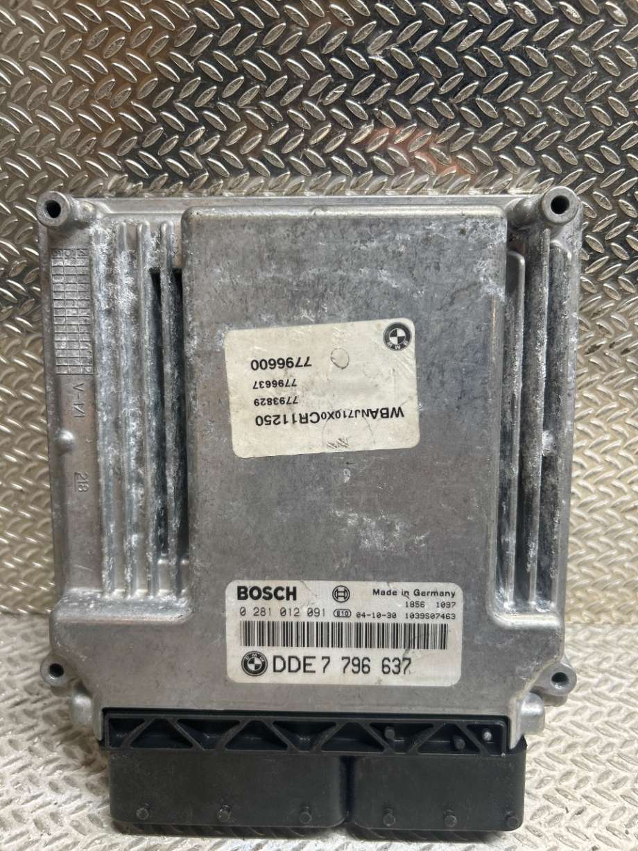 Styreenhet motor til BMW 5-Serie, 2003-2010 (E60/E61) (E60/E61) (BMW|13617811898)