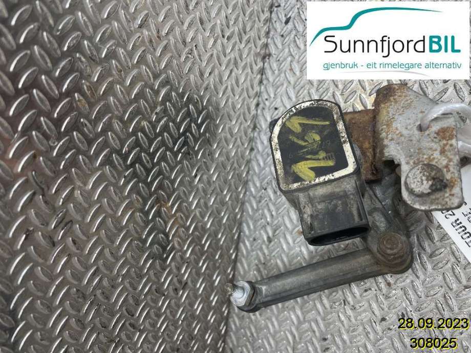 Sensor nivå til BMW 5-Serie 2003-2010 (E60/E61) (E60/E61) (BMW|37146784696|67766149|)