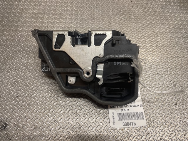 Låsekasse høyre til BMW 5-Serie, 2003-2010 (E60/E61) (E60/E61) (BMW|51227202148)