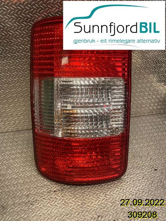Baklykt venstre til VW Caddy 2004-2010 (Type III, Fase 1) (VOLKSWAGEN|2K0945111A|)