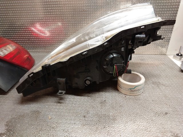 Frontlykt høyre halogen til Nissan Leaf 2011-2017 (Type I)  (NISSAN|260103NL5A|)