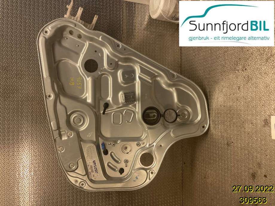 Ruteheis til Hyundai i30, 2007-2012 (Type I)  (HYUNDAI|834802L010)