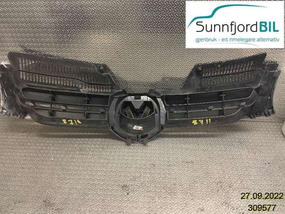 Grill til VW Golf V, Combi 2003-2008  (VOLKSWAGEN|1K0 853 651 A|)