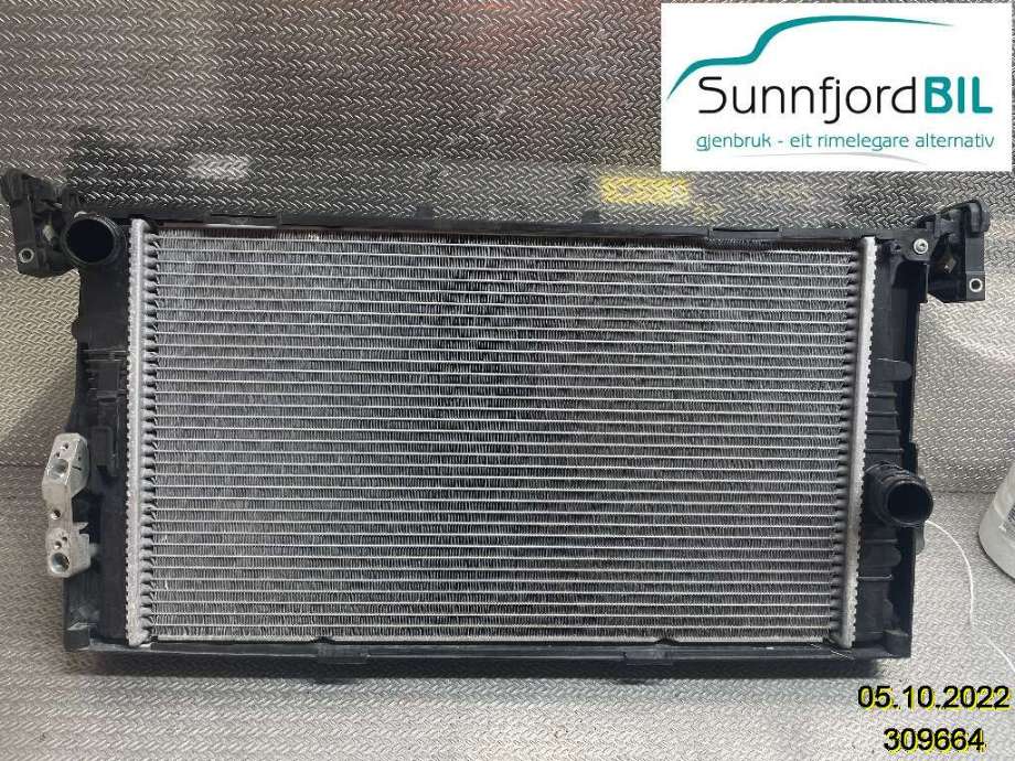 Radiator (automat gir) til BMW i3 2013-2022  (BMW|17117600511||7643064)
