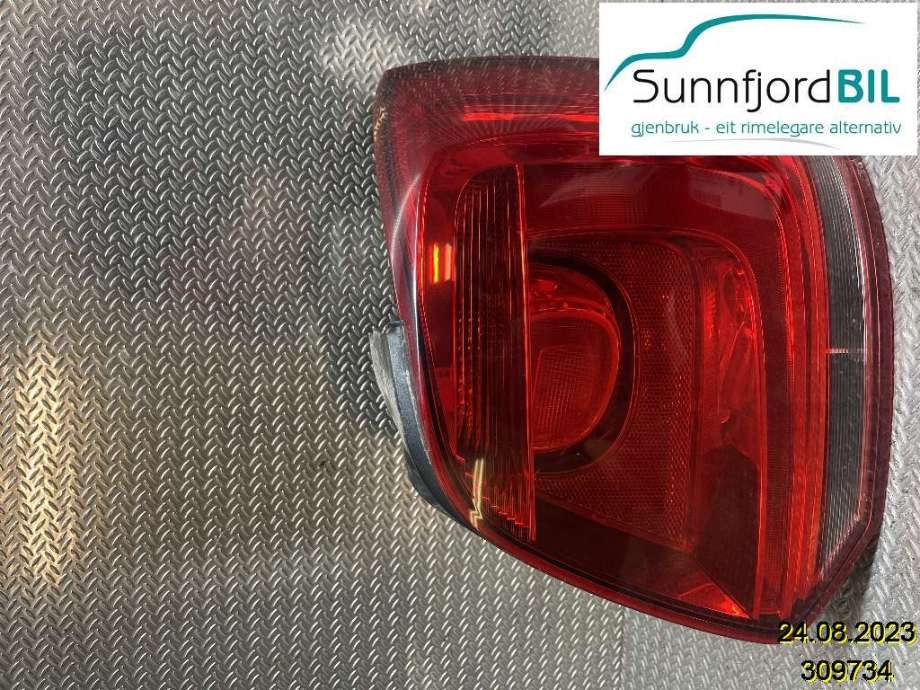 Baklykt høyre til VW Polo 2009-2014 (Type V, Fase 1)  (VOLKSWAGEN|6R0 945 096 AH|6R0945096AH|6R0945258A)
