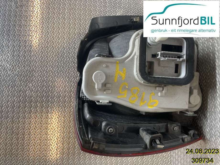 Baklykt høyre til VW Polo 2009-2014 (Type V, Fase 1)  (VOLKSWAGEN|6R0 945 096 AH|6R0945096AH|6R0945258A)