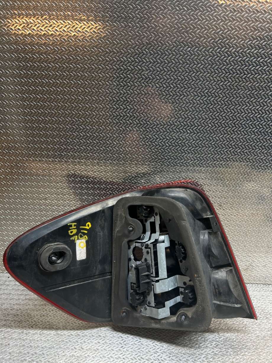 Baklykt høyre til Mercedes ML 2005-2011 (W164) (W164) (MERCEDES|A1649061200|A1648204064|)