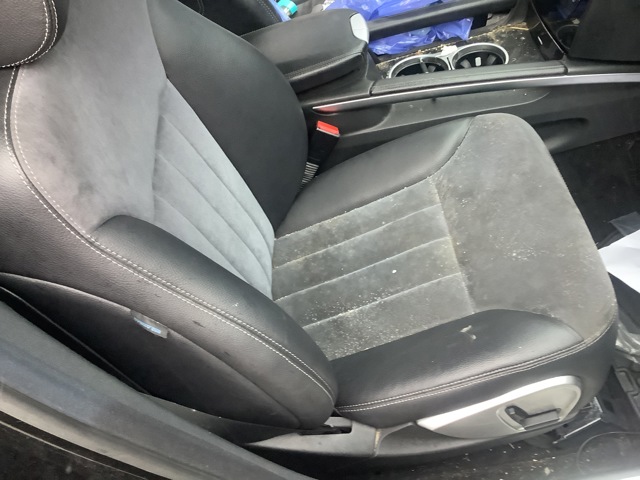 Sete foran høyre til Mercedes ML, 2005-2011 (W164) (W164) (MERCEDES|)