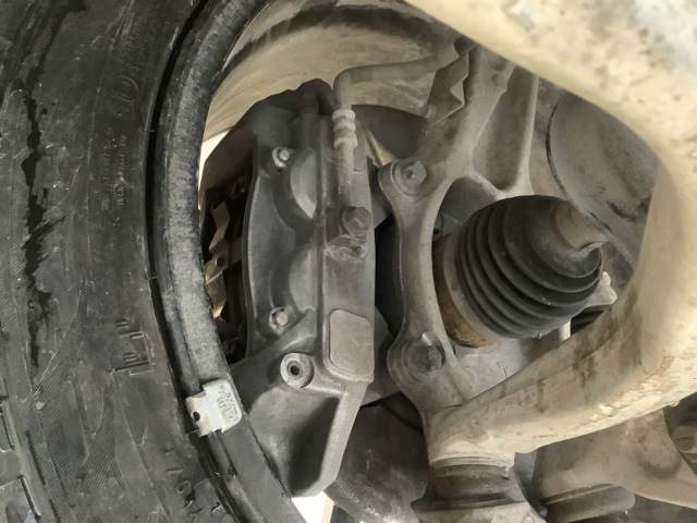 Bremsecaliper venstre foran til Tesla Model 3, 2018-2023 (Fase 1)  (TESLA|)