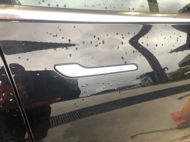 Dørhåndtak utv høyre foran til Tesla Model 3, 2018-2023 (Fase 1)  (TESLA|)