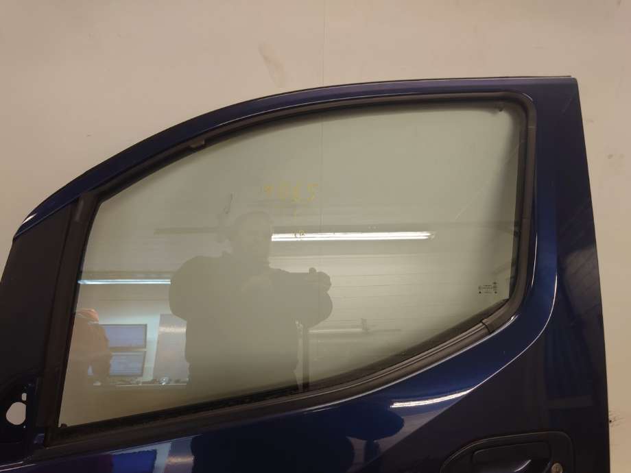 Siderute venstre foran til Nissan E-NV200, 2014-->>  (NISSAN|80301BJ00B)