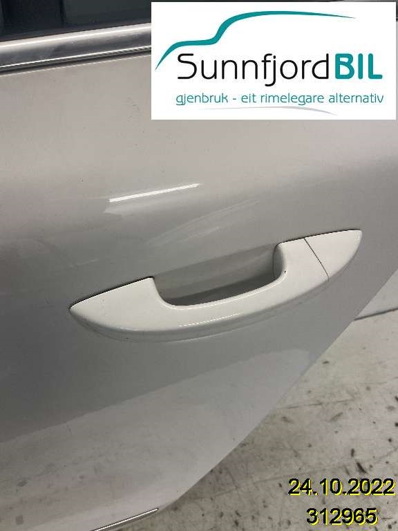 Dørhåndtak utv venstre bak til Škoda Superb, 2008-2015 (Type II)  (SKODA|5N0839885H)