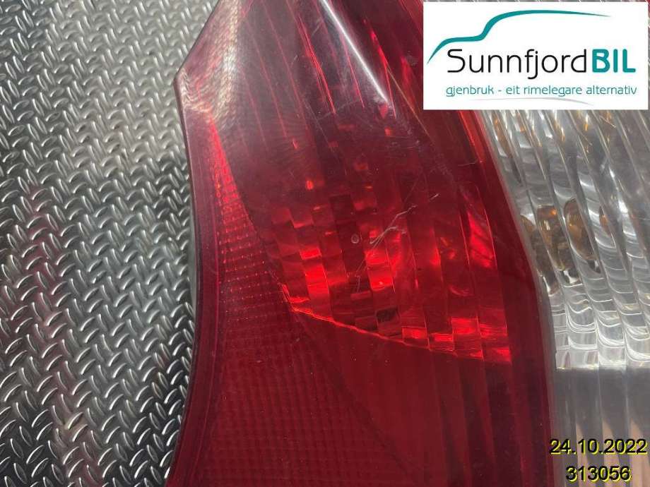 Baklykt venstre til BMW 1-Serie 2004-2011 (E81/E82/E87/E88) (E81/E82/E87/E88) (BMW|63217164955|)