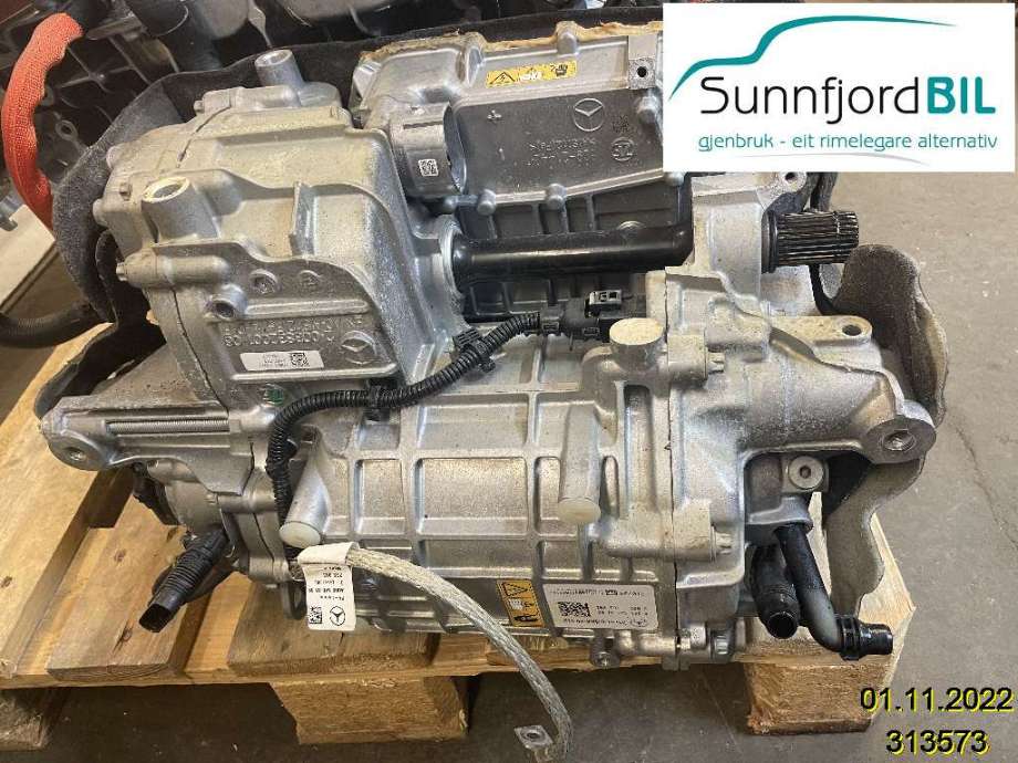 Motor elbil bak til Mercedes EQA 2021-->>  (A 243 340 88 02||A2433403202)