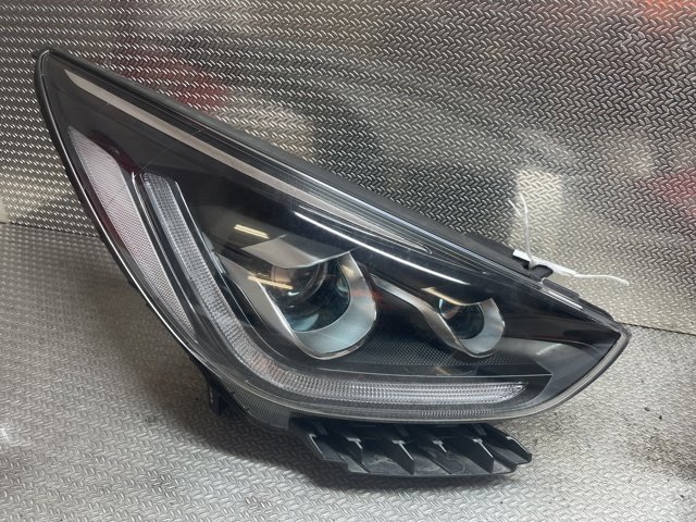 Frontlykt høyre halogen til Kia Niro 2016-2021  (KIA|A5240939|92102Q4200|Q20R200619)