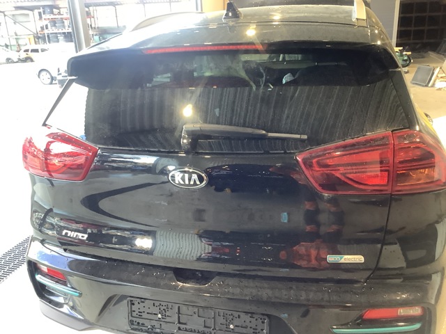 Bakluke combi til Kia Niro, 2016-2021  (KIA|73700G5001)