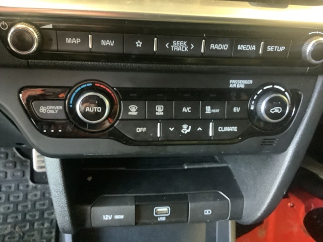 Varmeapparat betjening til Kia Niro, 2016-2021  (KIA|97250Q4180CA)