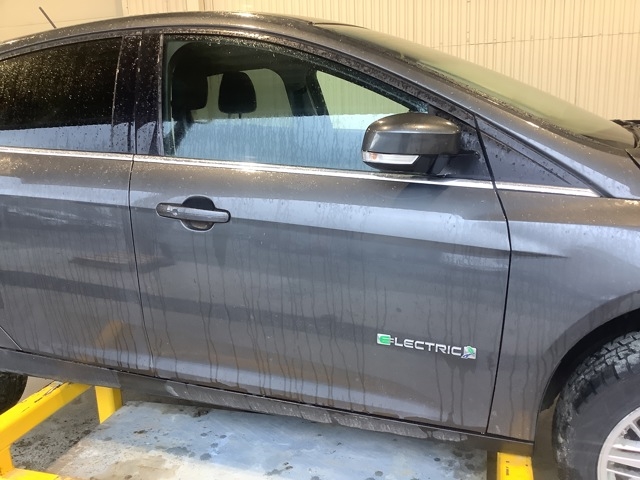 Dør høyre foran til Ford Focus, 2014-2018 (Type III, Fase 2)  (FORD|2147844)