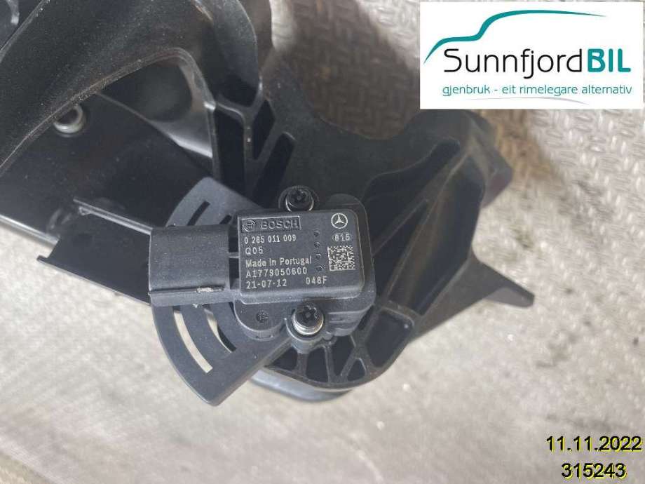 Pedal gass/brems/clutch til Mercedes EQA 2021-->>  (A1779050600|)