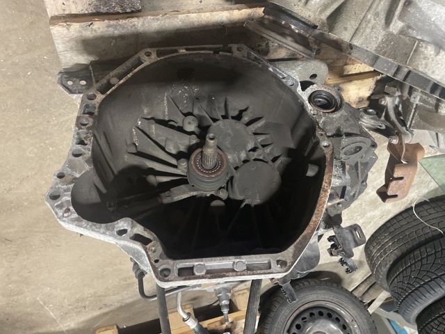 Girkasse manuell 6-trinn til Opel Vivaro B 2014-2019  (OPEL|95522482|)