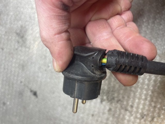 Batterilader kabel til Mercedes B-Klasse 2011-2018 (W246) (W246) (MERCEDES|)