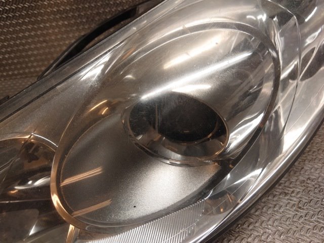 Frontlykt venstre halogen til Peugeot 407 2004-2010 (PEUGEOT|6208 90||0 301 213 201)