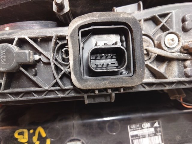 Baklykt venstre til Opel Combo C 2002-2011 (OPEL|95513787||02058099900010)