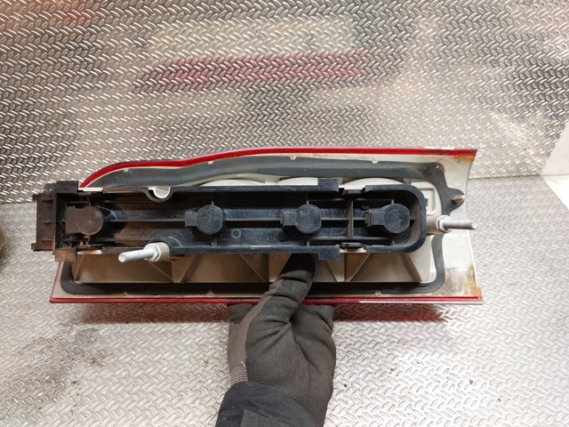 Baklykt venstre til Ford Transit 2006-2013  (FORD|6C11-13451-AA|1435881|)