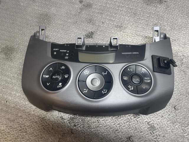 Varmeapparat betjening til Toyota RAV4, 2006-2009 (Type III, Fase 1)  (TOYOTA|)
