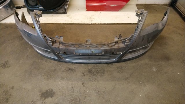 Støtfanger foran til VW Passat 2005-2010 (B6) (B6) (VOLKSWAGEN|3C0 807 217 E|3C0807217E|)