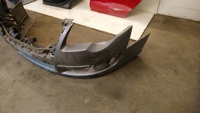 Støtfanger foran til VW Passat 2005-2010 (B6) (B6) (VOLKSWAGEN|3C0 807 217 E|3C0807217E|)