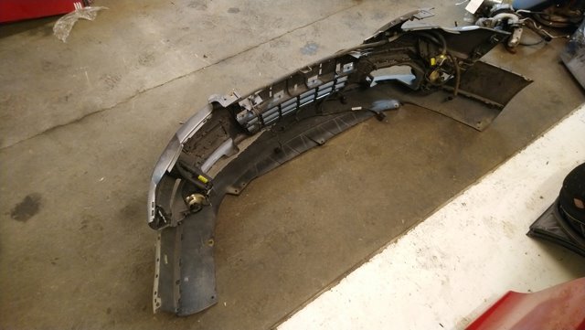 Støtfanger foran til VW Passat 2005-2010 (B6) (B6) (VOLKSWAGEN|3C0 807 217 E|3C0807217E|)