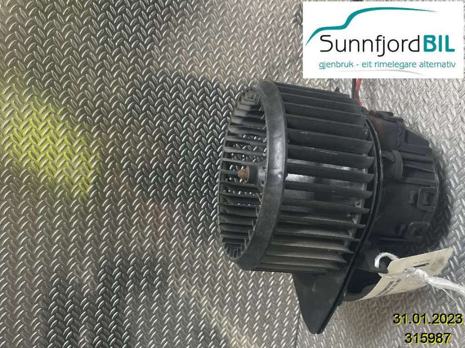 Varmeapparat motor til VW Transporter / Caravelle, 2015-2019 (T6) (T6) (VOLKSWAGEN|7E1820021B)