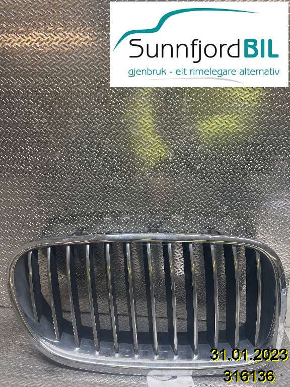 Grill høyre til BMW 5-Serie, 2010-2017 (F10/F11) (F10/F11) (BMW|51 71 2 165 528)