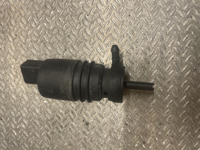 Spylerpumpe foran til BMW X3, 2003-2006 (Fase 1) (E83) (E83) (BMW|)