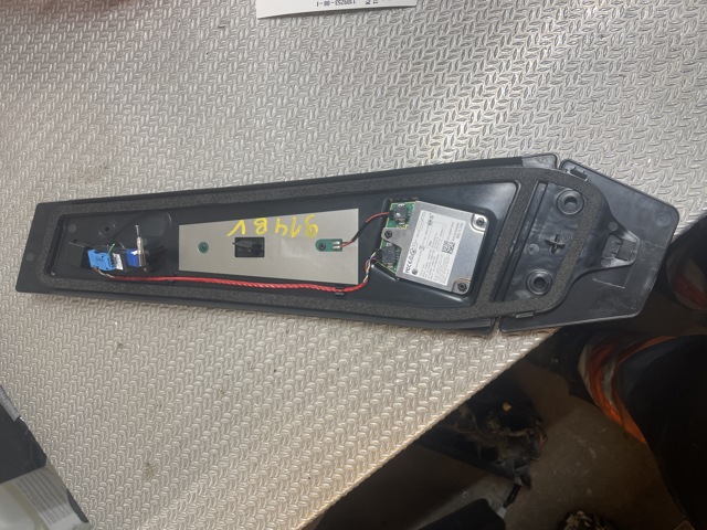 Kamera til Tesla Model 3 2018-2023 (Fase 1) (1109253-00-I||1092978-00-C)