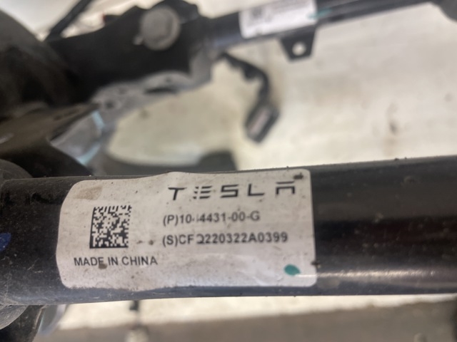 Bærebru høyre bak til Tesla Model 3, 2018-2023 (Fase 1)  (104443100G)