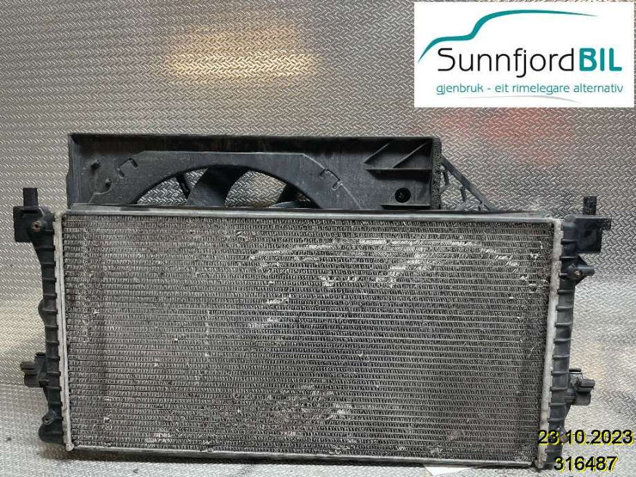 Radiator (automat gir) til Audi A1, 2010-2014 (Type I, Fase 1)  (AUDI|6R0121253A)