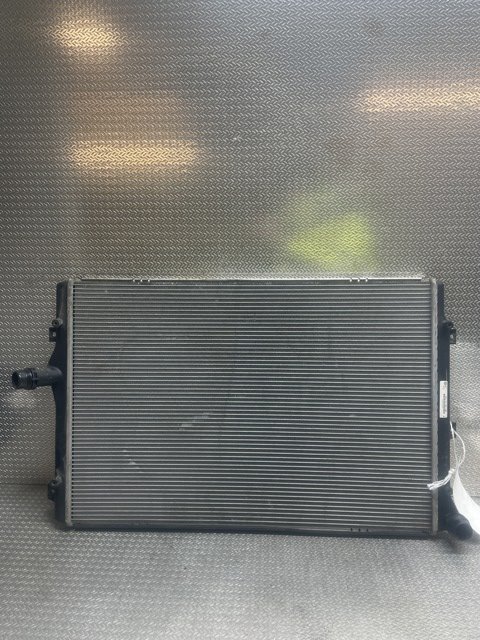 Radiator (manuell gir) til Škoda Superb, 2008-2015 (Type II)  (SKODA|1K0121251AB)