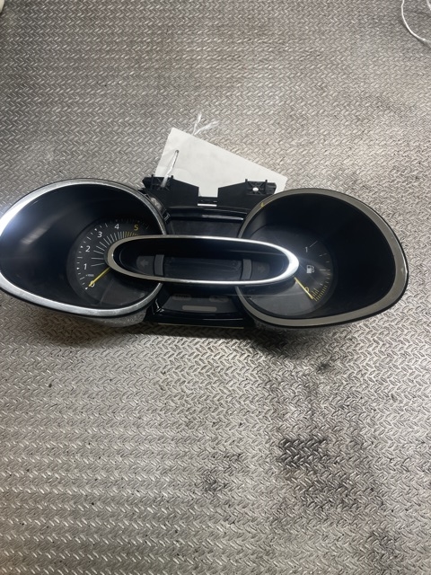 Instrumentpanel til Renault Clio, 2012-2016 (Type IV, Fase 1)  (RENAULT|248101888R)