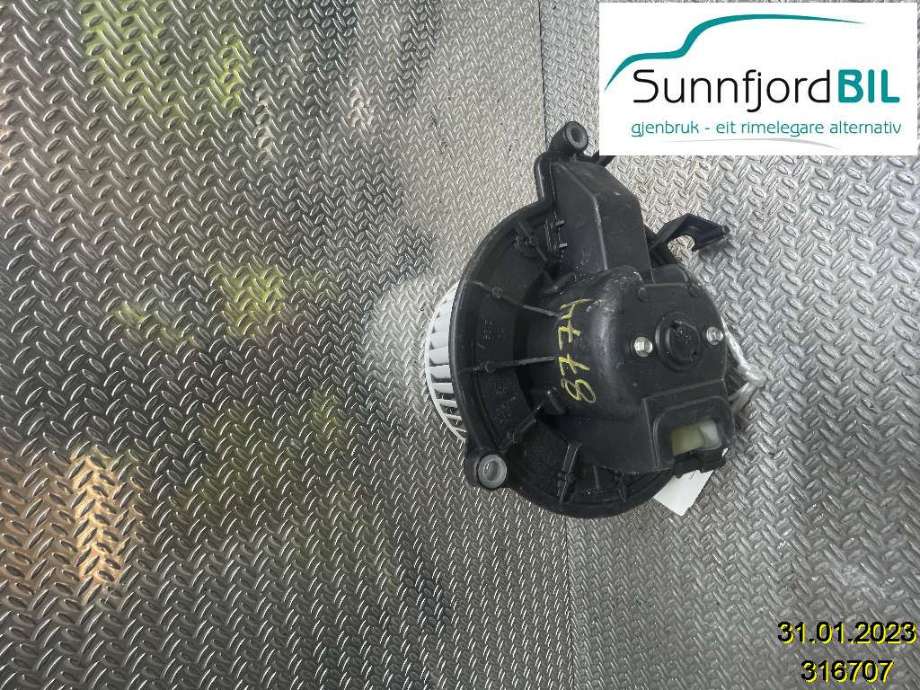 Varmeapparat motor til Iveco Daily 2014-->> (Type VI) (IVECO|42569366|)