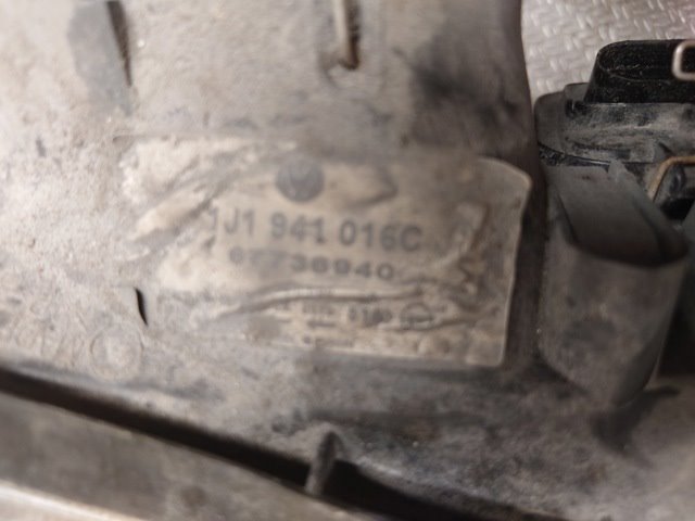 Frontlykt høyre halogen til VW Golf IV 1998-2003  (VOLKSWAGEN|1J1941018N||1J1941016C)