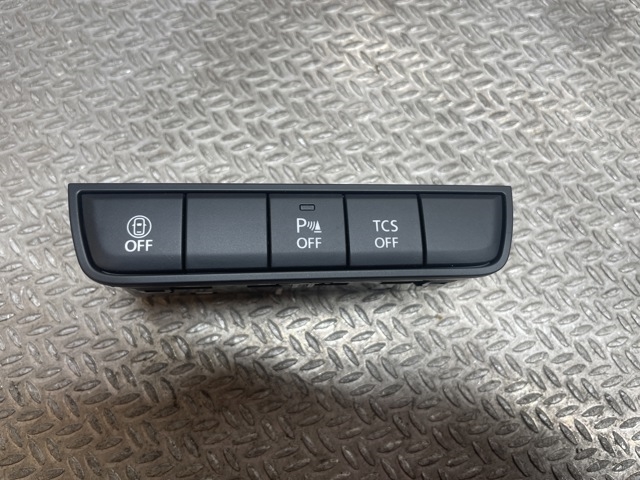 Bryter diverse til Mazda MX-30, 2020-->>  (DN4J66170)