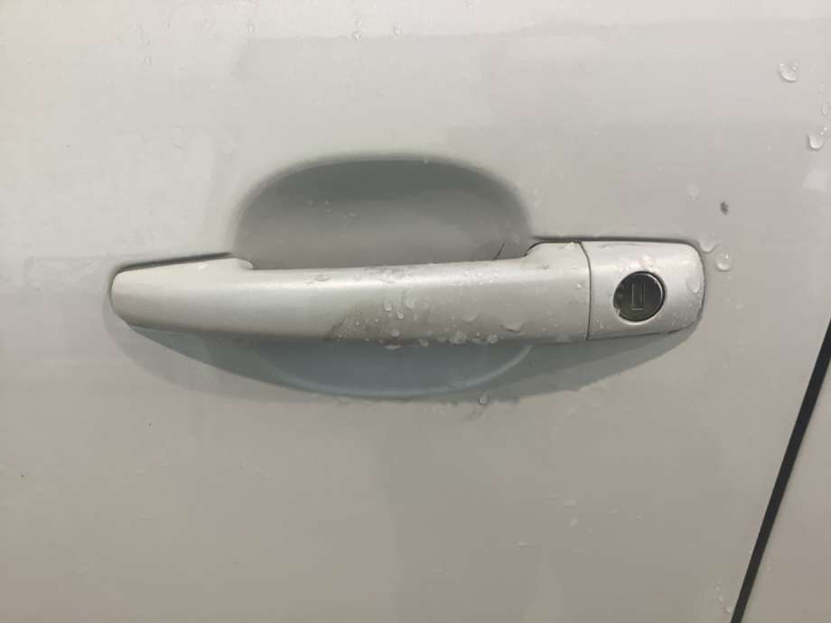 Dørhåndtak utv venstre foran til Peugeot 3008, 2009-2016 (Type I)  (PEUGEOT|)