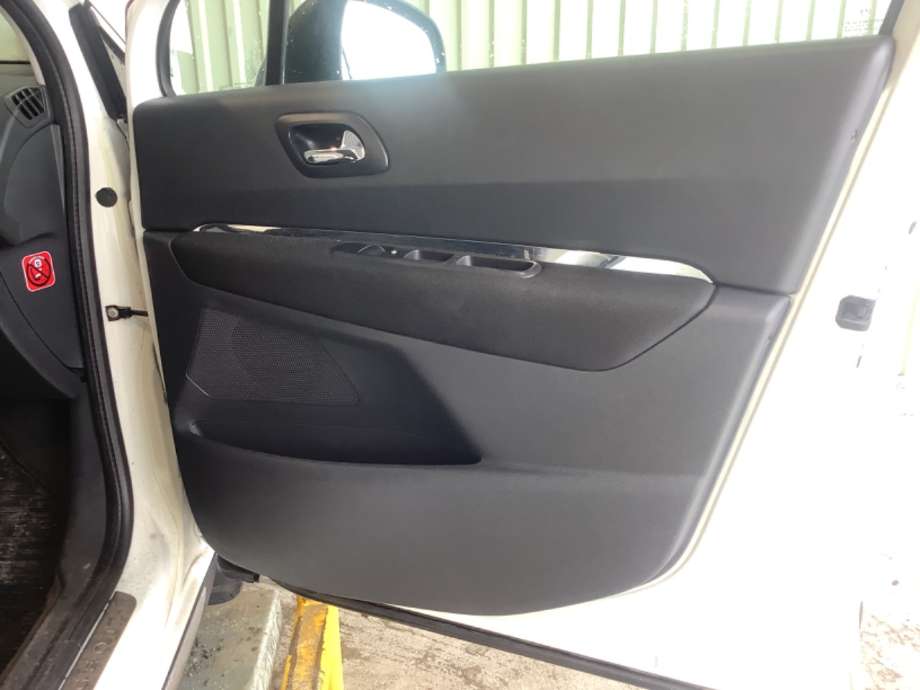 Dørtrekk høyre til Peugeot 3008, 2009-2016 (Type I)  (PEUGEOT|9345L8)