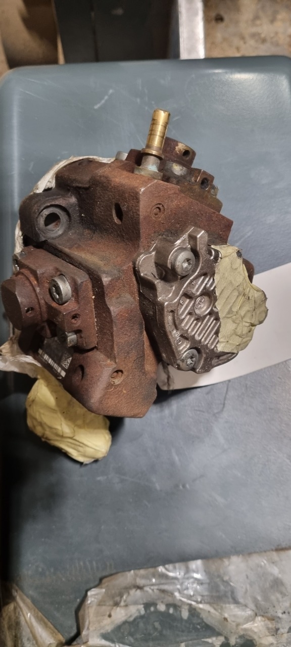 Dieselpumpe til Nissan Qashqai 2007-2010 (Type I, Fase 1)  (0445010170|H8200690744|)
